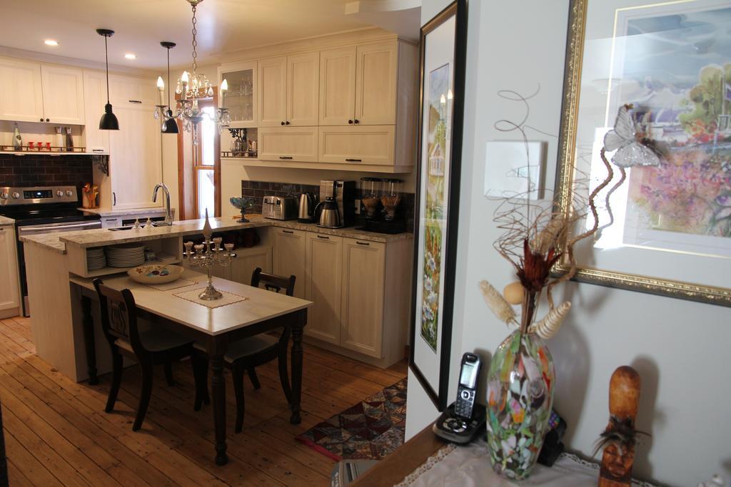 B&B Les Deux Pignons Petit-Saguenay Εξωτερικό φωτογραφία